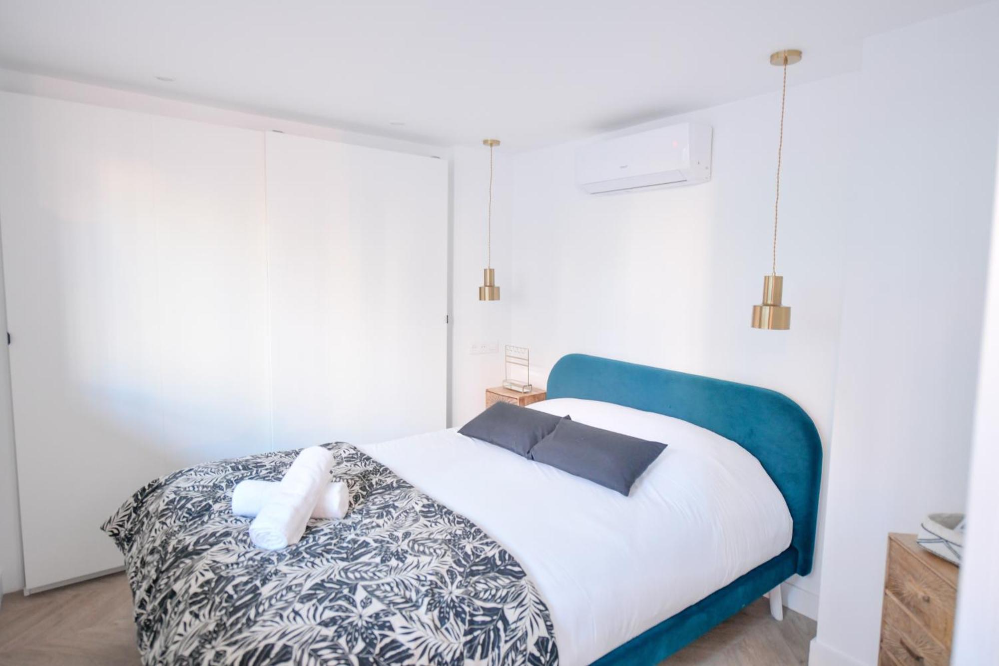 Montmartre Marvel! Designer Apartment Near Metro Paris Exterior foto